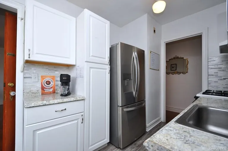 New York City Real Estate | View 10 Nosband Avenue, 2E | Listing | View 8