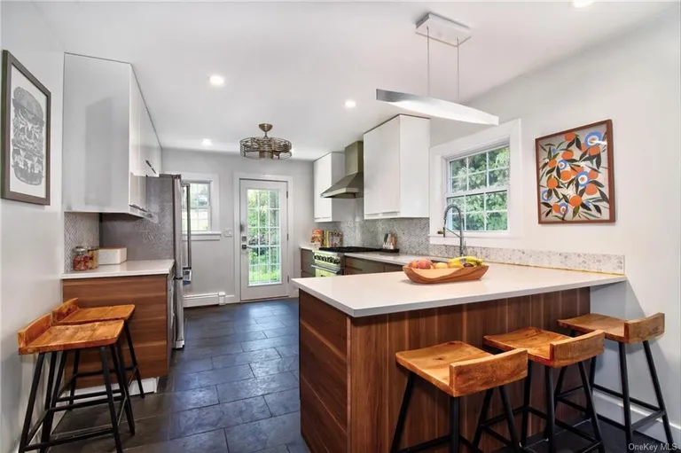 New York City Real Estate | View 2 Exeter Place | Listing | View 8