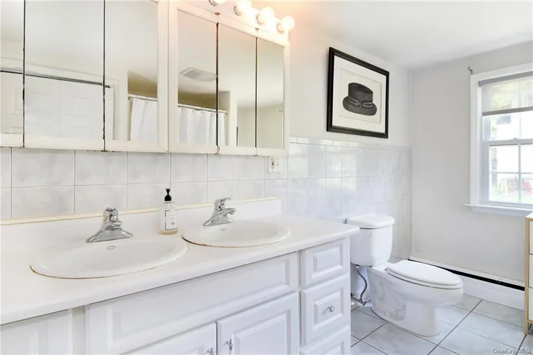 New York City Real Estate | View 2 Exeter Place | Listing | View 22