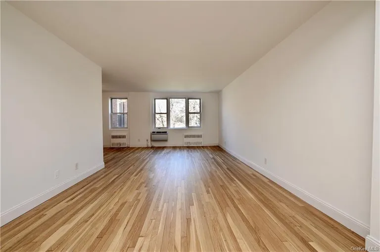 New York City Real Estate | View 4 Sadore Lane, 4J | Listing | View 8