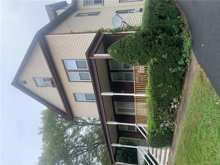 8 W Crooked Hill Road, Pearl River, NY 10965 Property for rent
