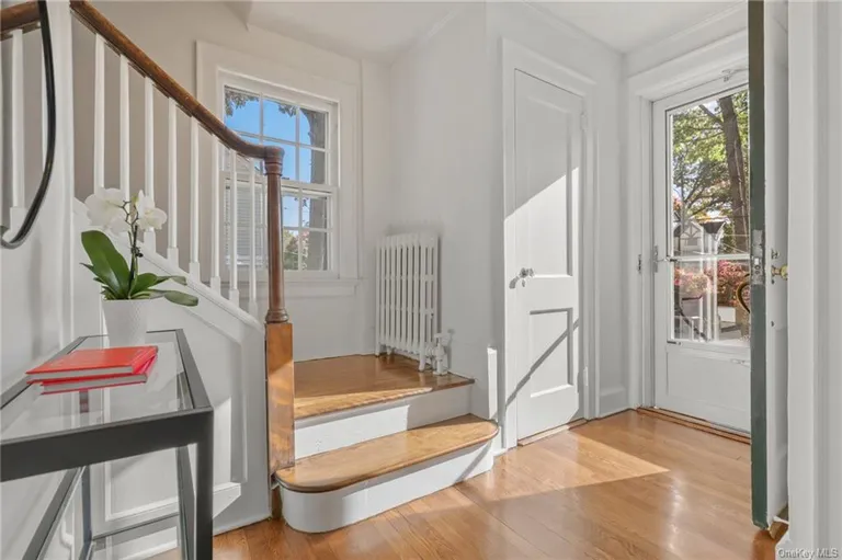 43 Barry Road, Scarsdale, NY 10583 Property for sale