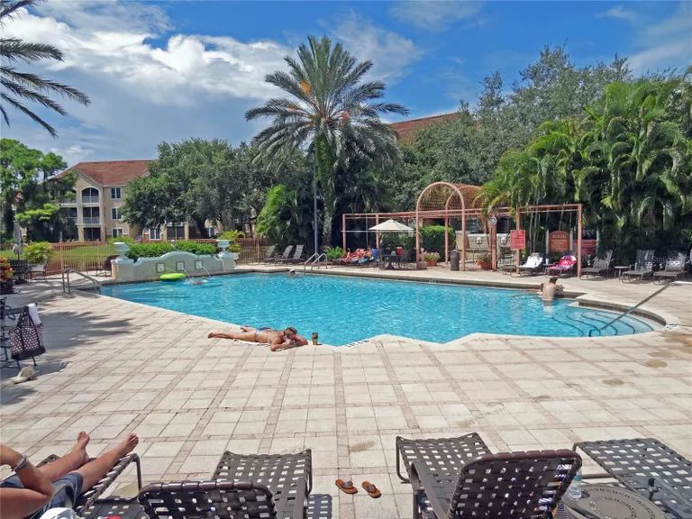 4174 Central Sarasota Parkway 217, SARASOTA, FL 34238 Property for sale