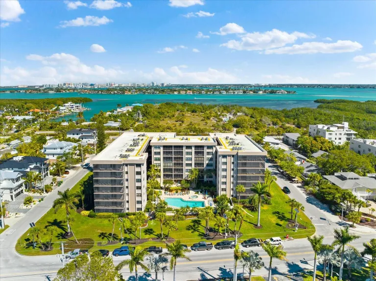 Sarasota/St. Petersburg Real Estate | View 1001 Benjamin Franklin Drive, 512 | 1 Bed, 1 Bath | View 1