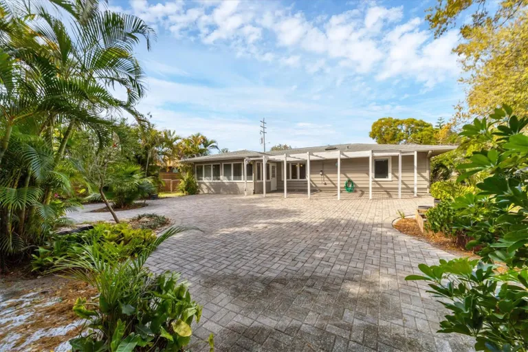 2162 Hyde Park Street, SARASOTA, FL 34239 Property for sale