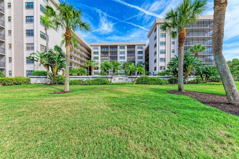 Sarasota/St. Petersburg Real Estate | View 1001 BENJAMIN FRANKLIN DRIVE, 108 | 1 Bed, 1 Bath | View 1