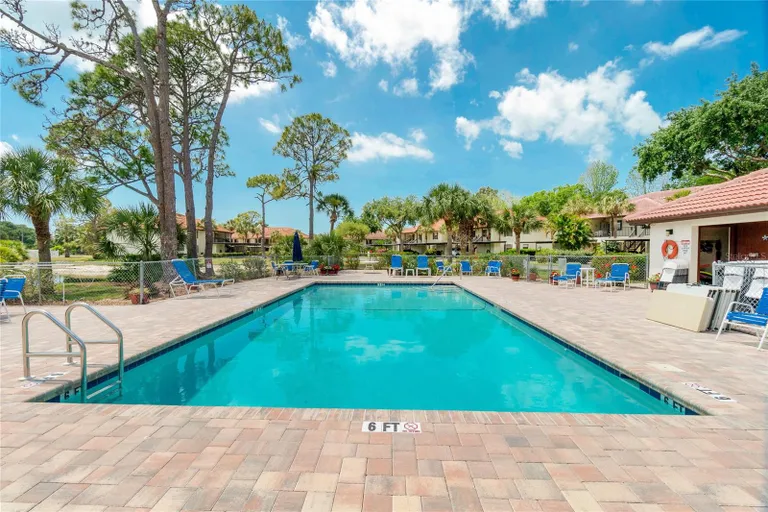 321 Pine Hollow Circle 321, ENGLEWOOD, FL 34223 Property for sale