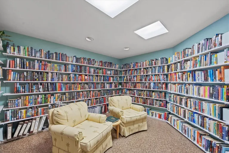 725 TANGERINE WOODS BOULEVARD, ENGLEWOOD, FL 34223 Property for sale