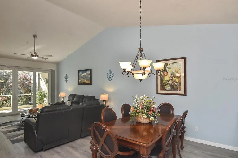 877 Tartan Drive 101, Venice, FL 34293 Property for sale