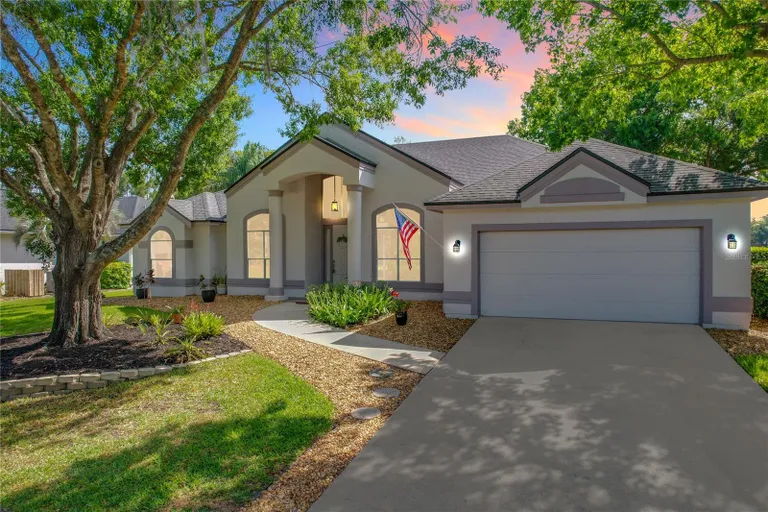 1555 Carillon Park Drive, OVIEDO, FL 32765 Property for sale