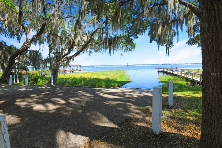 10478 Spring Lake Drive, CLERMONT, FL 34711 Property for sale