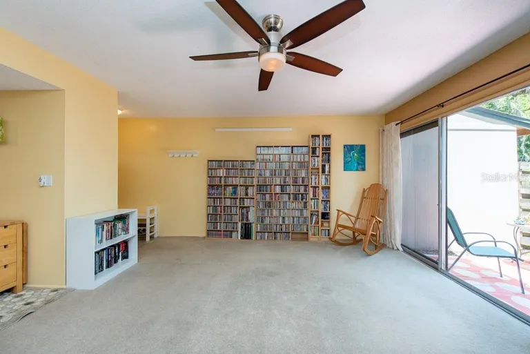 6810 WHITMAN PLACE, SARASOTA, FL 34243 Property for sale