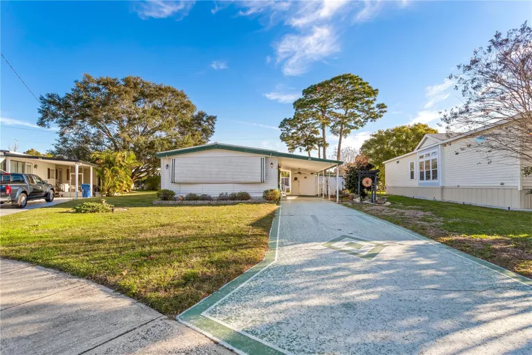 195 Concord Lane 30 Palm Harbor FL 34684 Property for sale