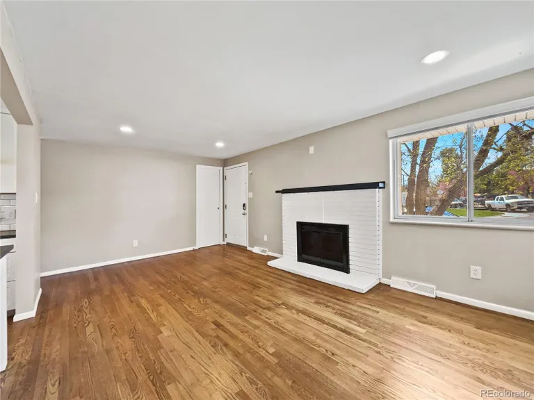 New York City Real Estate | View 3567 W Alamo Avenue | Listing | View 3