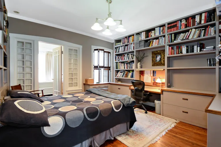 New York City Real Estate | View 2737 N Hampden Court, 3 | Listing | View 8