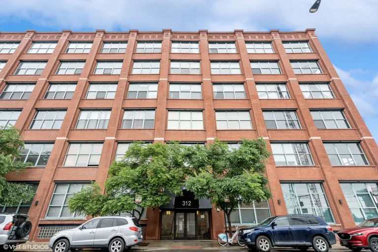 New York City Real Estate | View 312 N May Street, 6L | 1 Bed, 2 Baths | View 1
