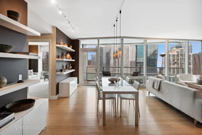 New York City Real Estate | View 340 E Randolph Street, 3002 | Listing | View 4