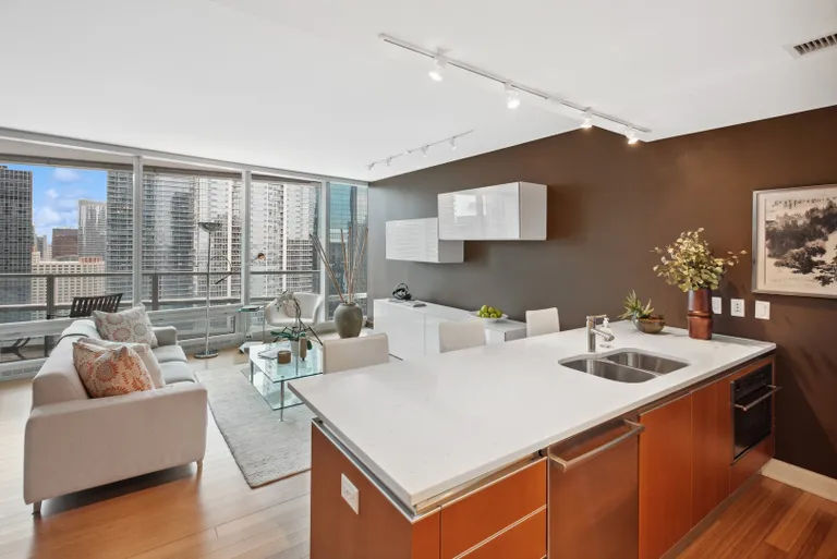 New York City Real Estate | View 340 E Randolph Street, 3002 | Listing | View 29
