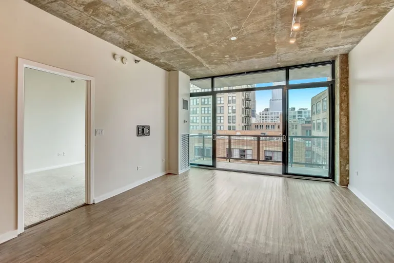 New York City Real Estate | View 321 S Sangamon Street, 708 | Listing | View 2