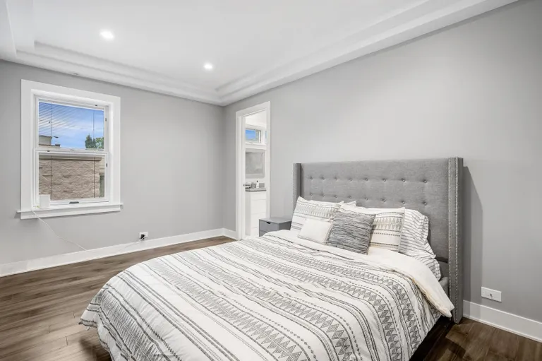 New York City Real Estate | View 2924 W Armitage Avenue, 2 | Listing | View 7