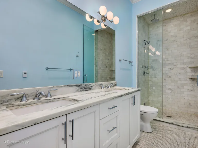 New York City Real Estate | View 2769 N Kenmore Avenue, 3 | Listing | View 15