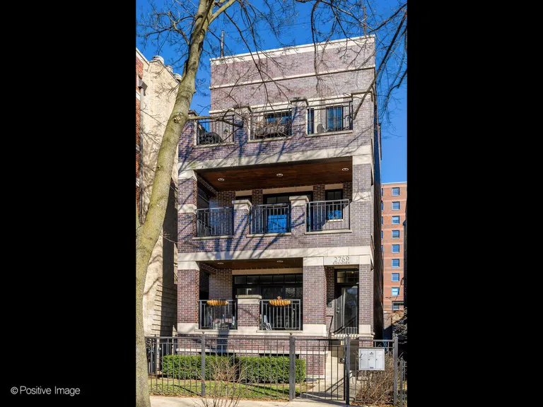 New York City Real Estate | View 2769 N Kenmore Avenue, 3 | 3 Beds, 2 Baths | View 1