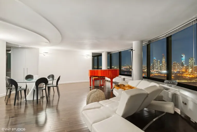 New York City Real Estate | View 155 N Harbor Drive, 3003 | Listing | View 3