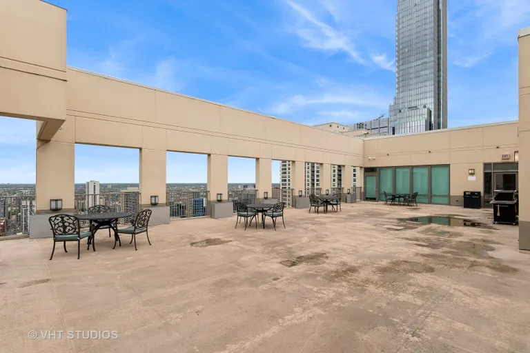 New York City Real Estate | View 2 E Erie Street, 3014 | Listing | View 15