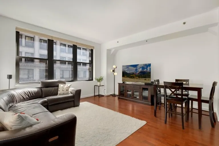 New York City Real Estate | View 5 N Wabash Avenue, 402 | Listing | View 3