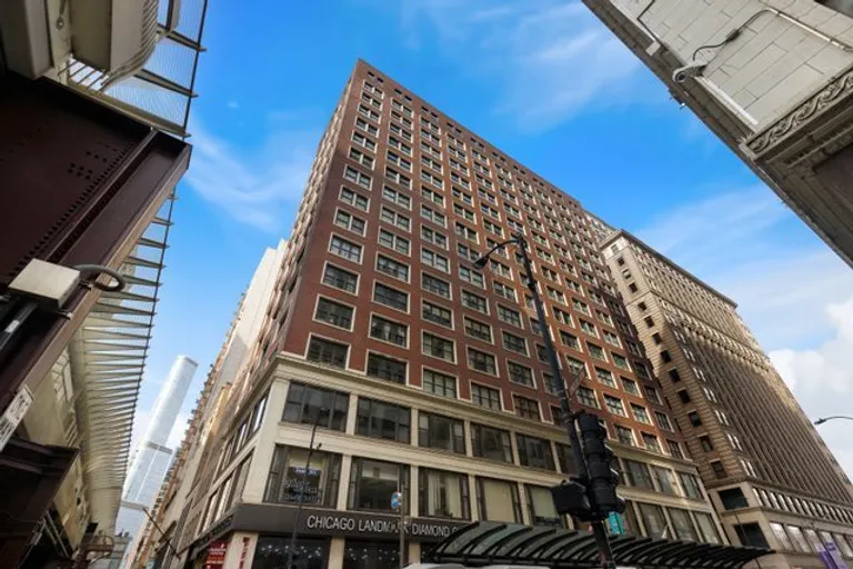New York City Real Estate | View 5 N Wabash Avenue, 402 | 2 Beds, 1 Bath | View 1
