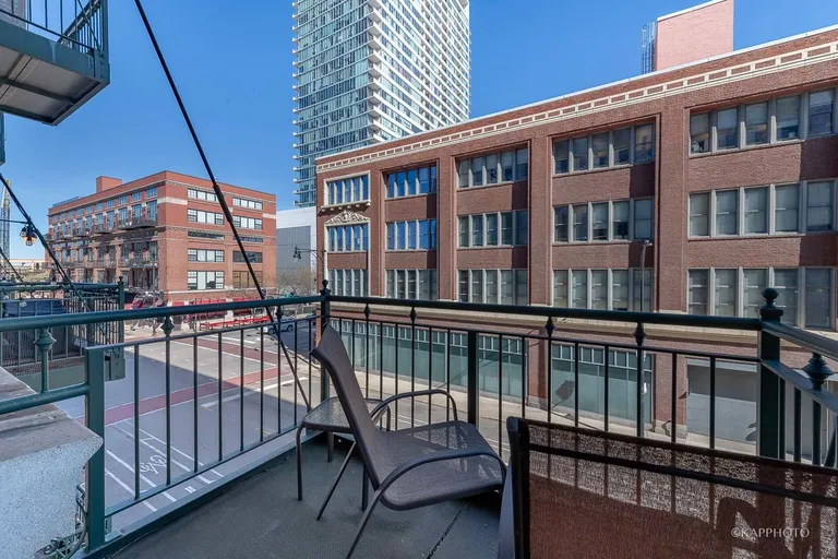 New York City Real Estate | View 1801 S Michigan Avenue, 304 | Listing | View 25