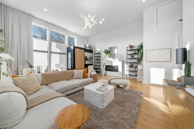 New York City Real Estate | View 2352 W Potomac Avenue, 1 | Listing | View 6