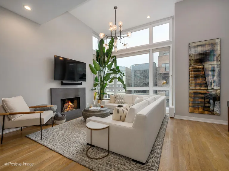 New York City Real Estate | View 2243 W Armitage Avenue, 2 | Listing | View 2