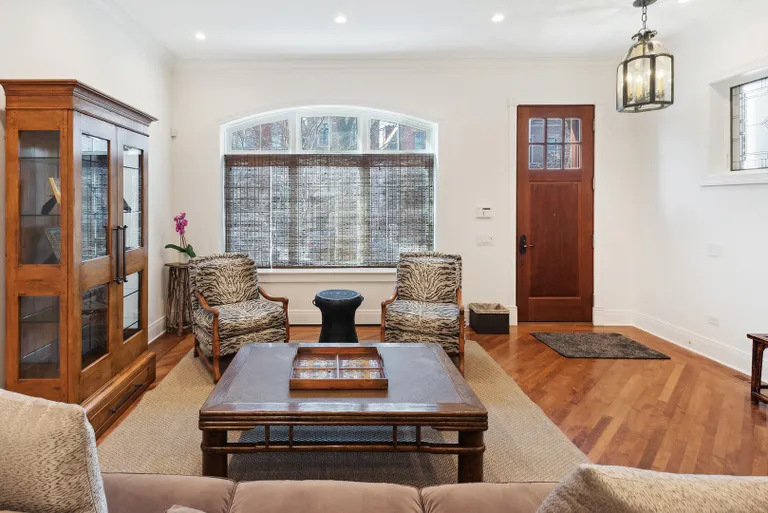 New York City Real Estate | View 2143 N Magnolia Avenue | Listing | View 2