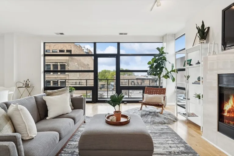 New York City Real Estate | View 2045 W Concord Place, 405 | Listing | View 7