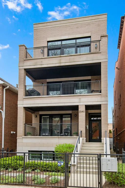 New York City Real Estate | View 2040 N Racine Avenue, 1 | 4 Beds, 2 Baths | View 1