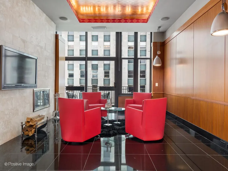 New York City Real Estate | View 333 W Hubbard Street, 1006 | Listing | View 30