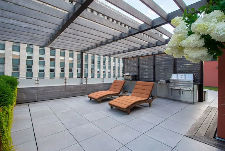 New York City Real Estate | View 333 W Hubbard Street, 1006 | Listing | View 59