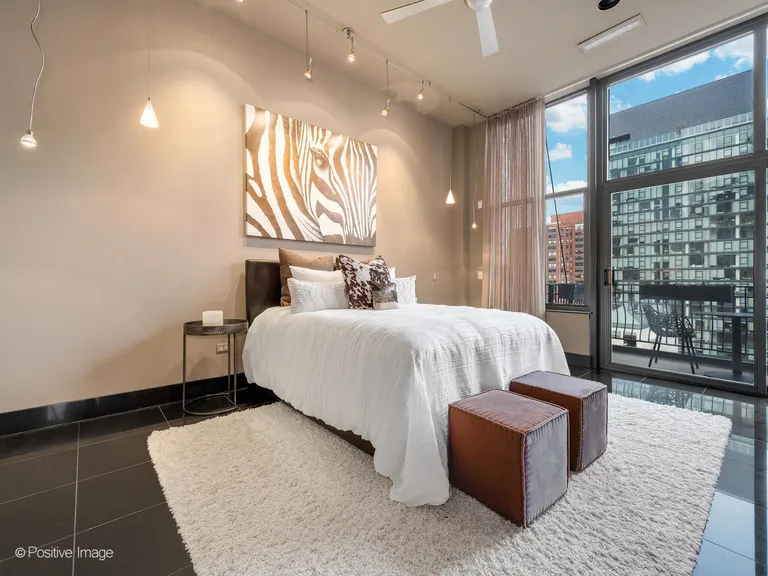New York City Real Estate | View 333 W Hubbard Street, 1006 | Listing | View 47