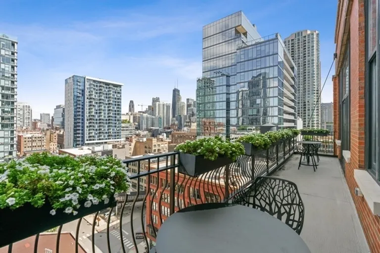 New York City Real Estate | View 333 W Hubbard Street, 1006 | Listing | View 70
