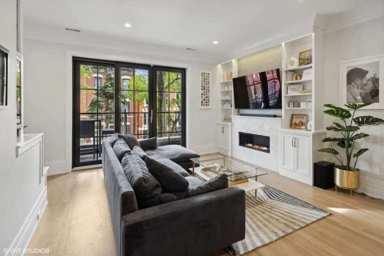 New York City Real Estate | View 1938 N Mohawk Street, 2 | Listing | View 2