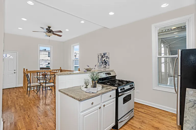 New York City Real Estate | View 3617 N Marshfield Avenue, 1R | Listing | View 5