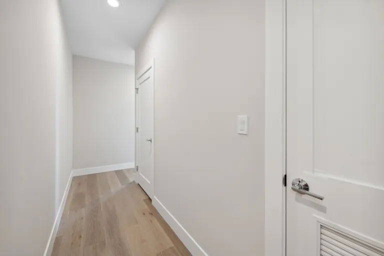 New York City Real Estate | View 2342 W Adams Street, 303 | Listing | View 44