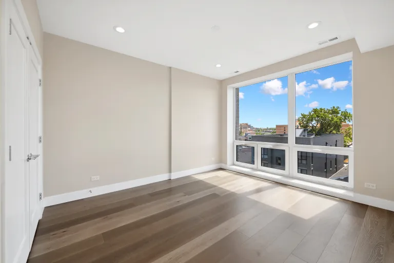 New York City Real Estate | View 2342 W Adams Street, 303 | Listing | View 40
