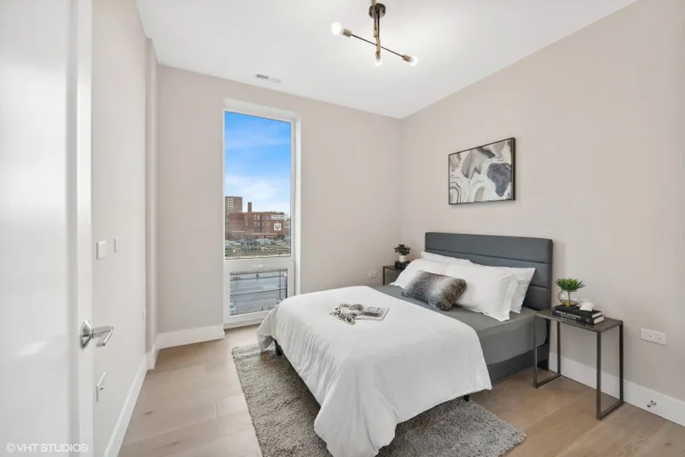 New York City Real Estate | View 2342 W Adams Street, 303 | Listing | View 25