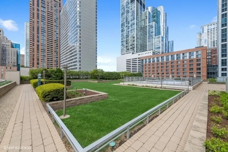 New York City Real Estate | View 1250 S Michigan Avenue, 2900 | Listing | View 45