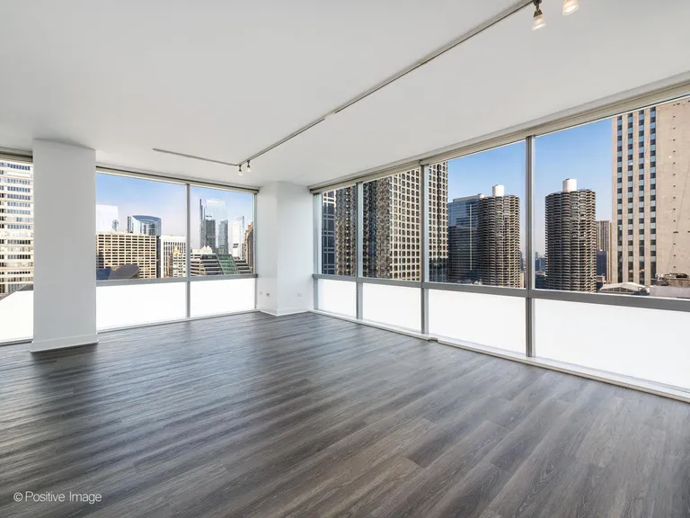 New York City Real Estate | View 8 Randolph, 2805 | Listing | View 3