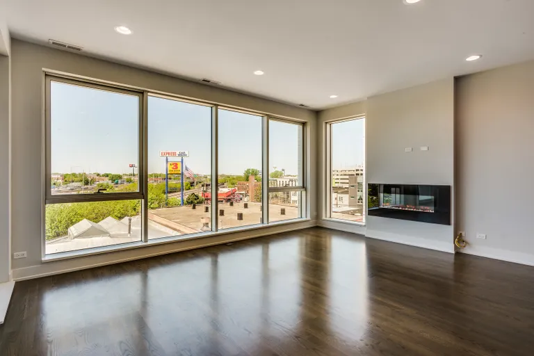 2351 Seeley 4A, Chicago, IL 60647 Property for rent