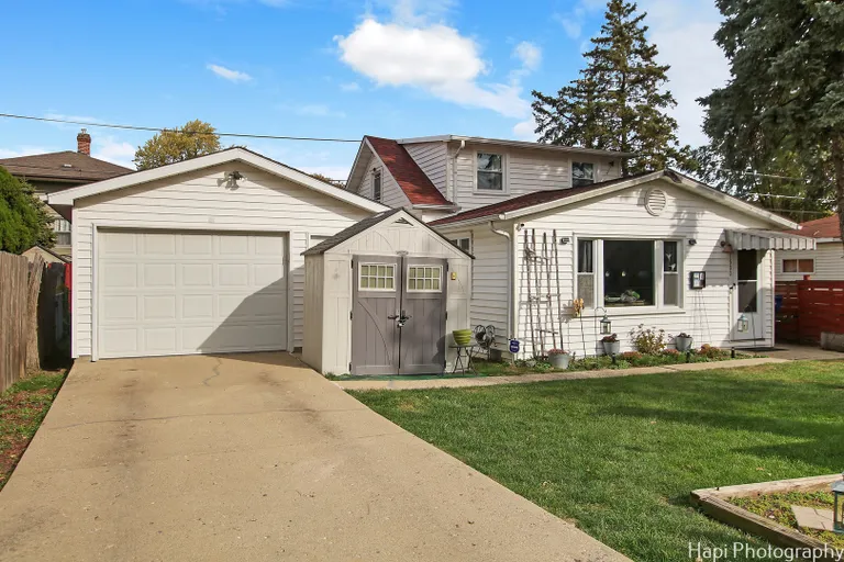 1500 LAUREL, Waukegan, IL 60085 Property for sale