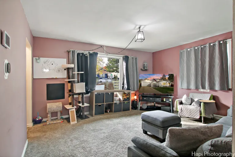 1500 LAUREL, Waukegan, IL 60085 Property for sale